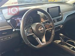 نيسان ألتيما